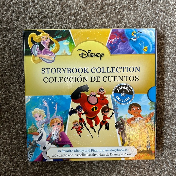 Disney book set - Picture 1 of 2